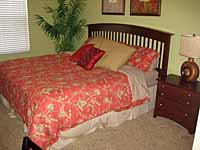 master bedroom w/king size bed - click to enlarge