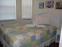 queen size bed - click to enlarge